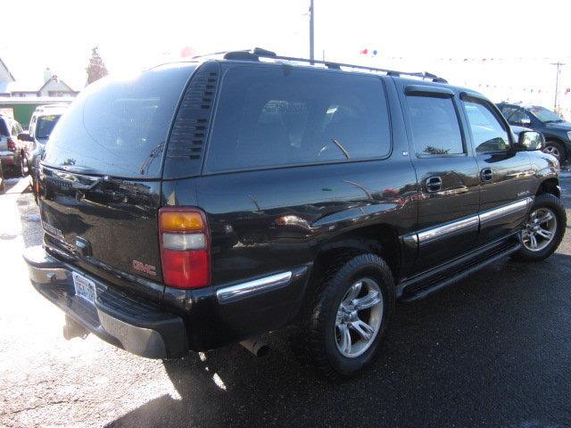 GMC Yukon XL 2000 photo 2