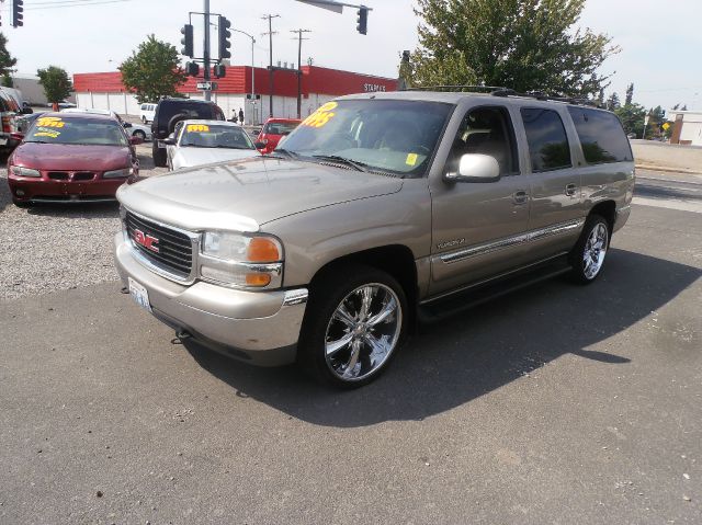 GMC Yukon XL 2000 photo 3