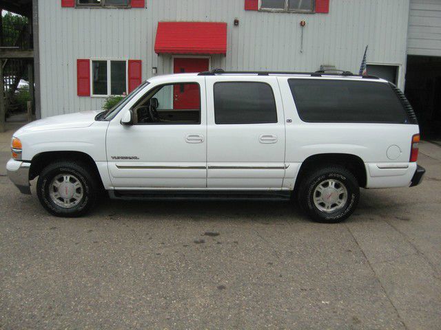 GMC Yukon XL 2000 photo 10