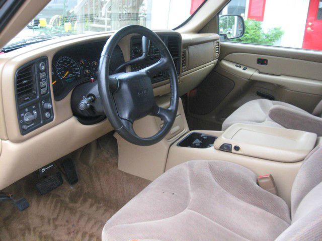 GMC Yukon XL 2000 photo 4