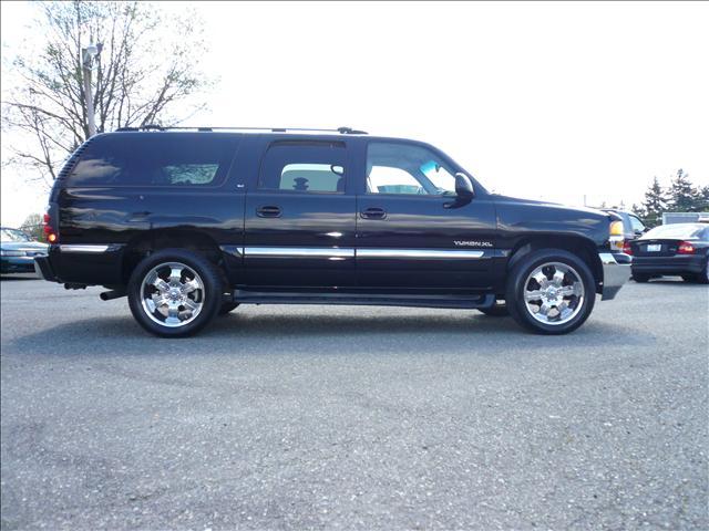 GMC Yukon XL 2000 photo 1