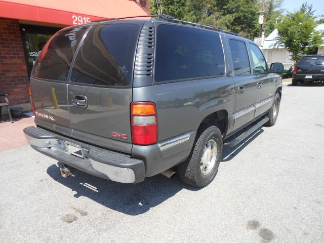 GMC Yukon XL 2001 photo 4