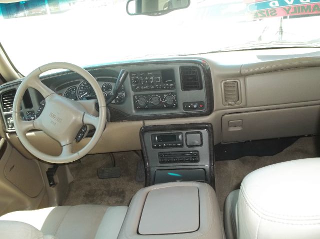 GMC Yukon XL 2001 photo 6