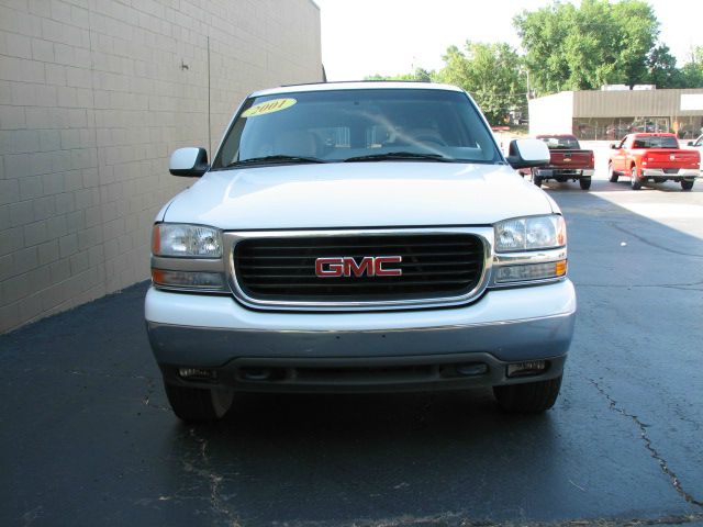 GMC Yukon XL 2001 photo 1