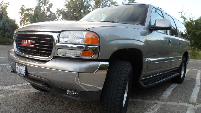 GMC Yukon XL 2001 photo 1