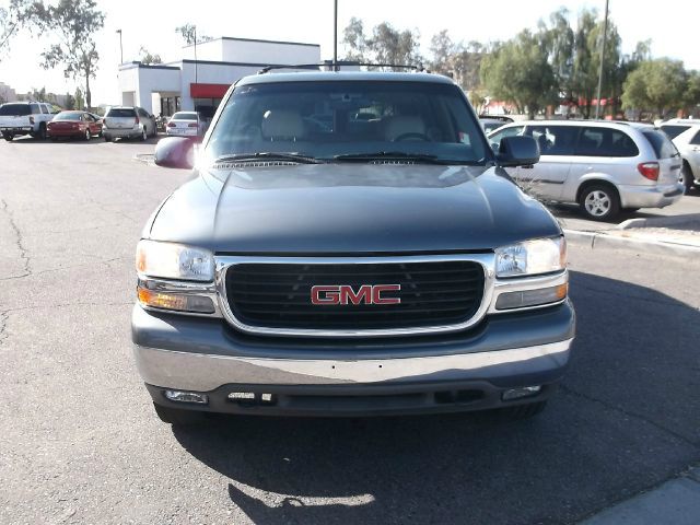 GMC Yukon XL 2001 photo 3