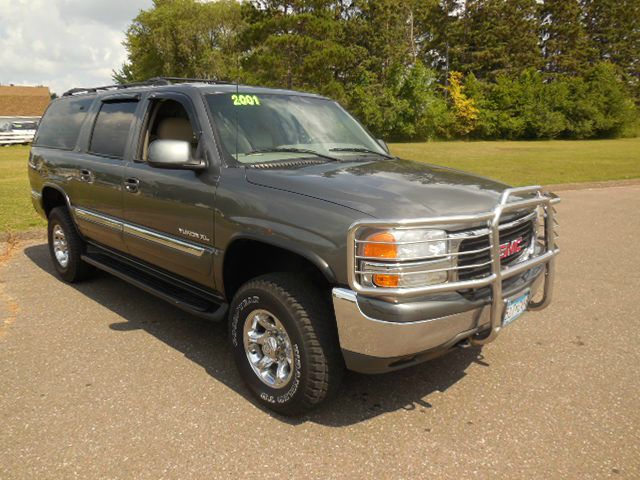 GMC Yukon XL 2001 photo 4