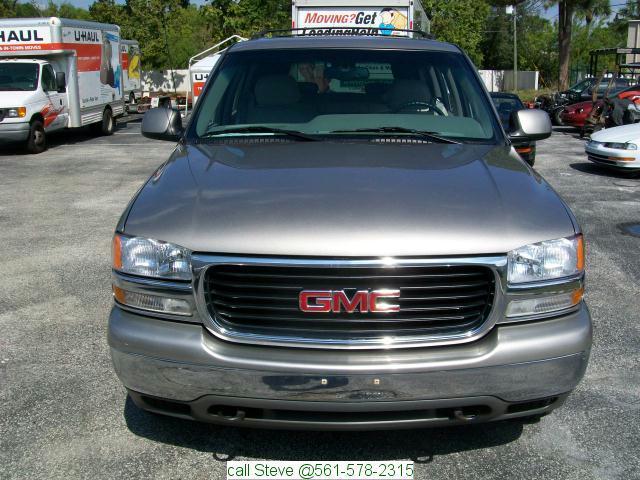 GMC Yukon XL 2001 photo 2