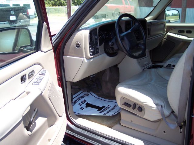 GMC Yukon XL 2001 photo 3