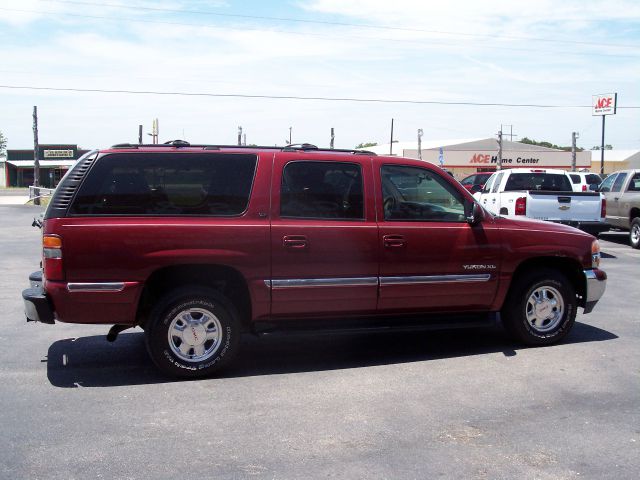 GMC Yukon XL 2001 photo 4