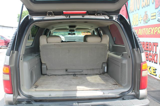 GMC Yukon XL 2001 photo 12