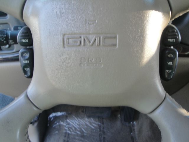 GMC Yukon XL 2001 photo 11