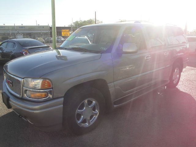 GMC Yukon XL 2001 photo 25