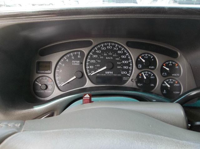 GMC Yukon XL 2001 photo 11