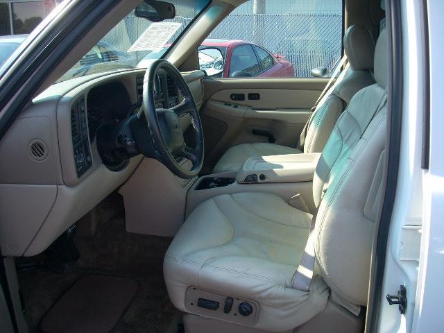 GMC Yukon XL 2001 photo 4