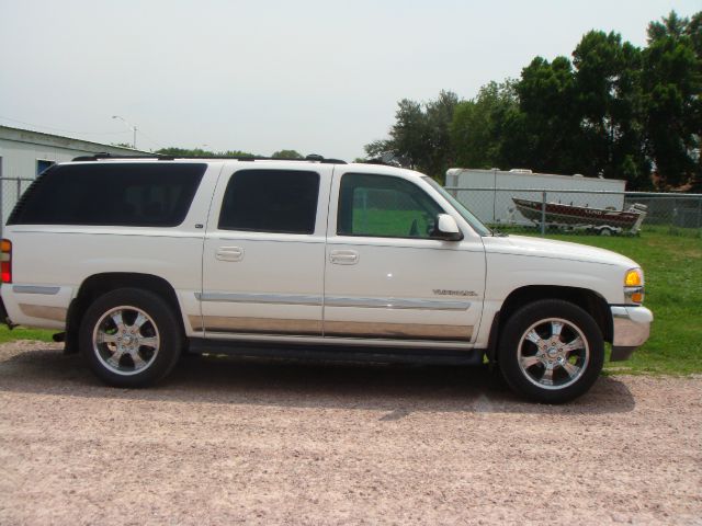 GMC Yukon XL 2001 photo 1