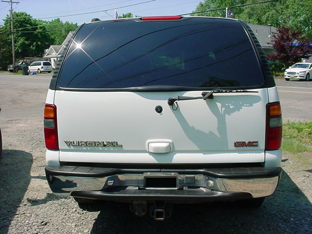 GMC Yukon XL 2001 photo 6