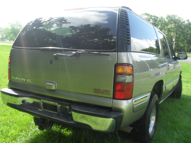 GMC Yukon XL 2002 photo 29