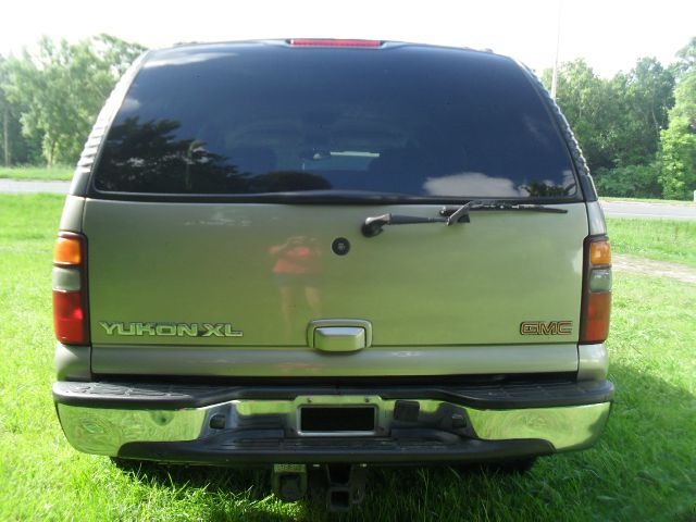 GMC Yukon XL 2002 photo 30