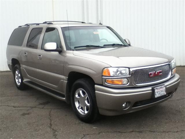 GMC Yukon XL EX Sedan 4D Unspecified