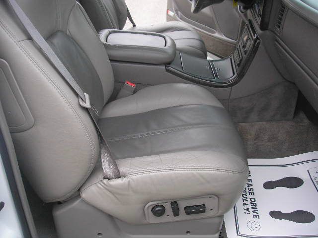 GMC Yukon XL 2002 photo 17