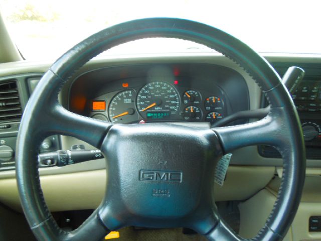 GMC Yukon XL 2002 photo 8