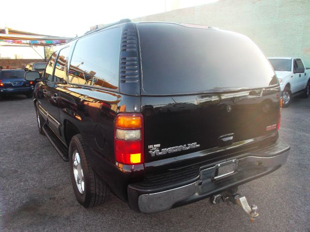 GMC Yukon XL 2002 photo 4