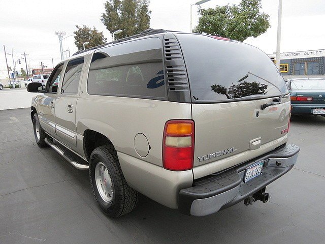 GMC Yukon XL 2002 photo 4