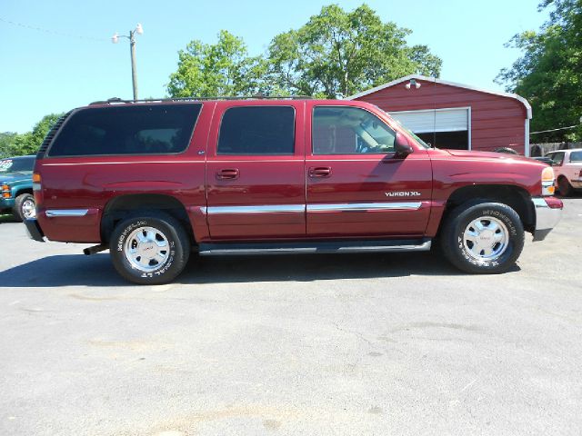 GMC Yukon XL 2002 photo 16