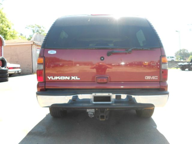 GMC Yukon XL 2002 photo 9