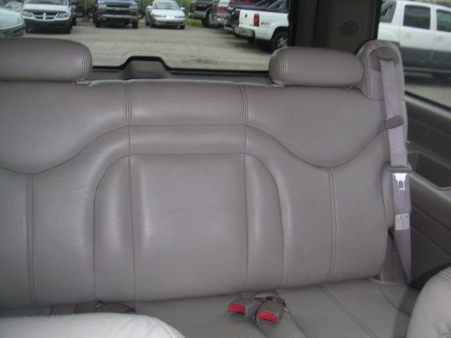 GMC Yukon XL 2002 photo 6