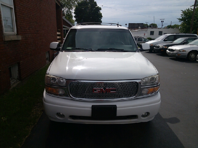 GMC Yukon XL Sport 4WD SUV