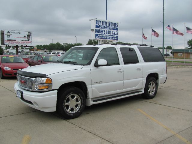 GMC Yukon XL 2002 photo 23