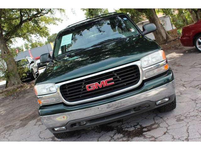 GMC Yukon XL 2002 photo 1