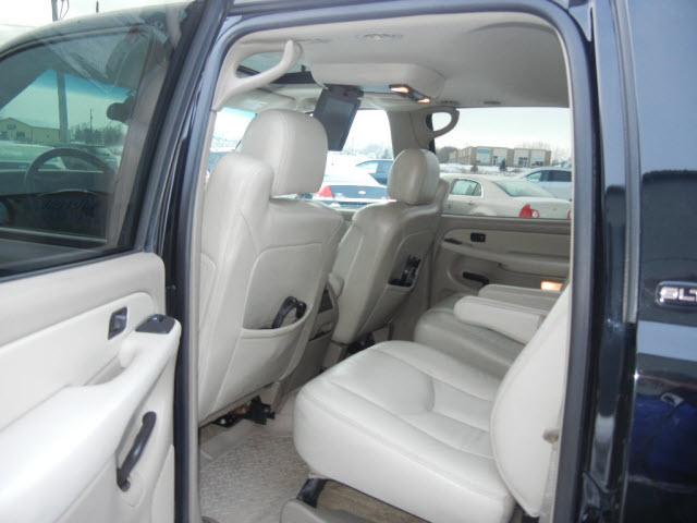 GMC Yukon XL 2003 photo 5