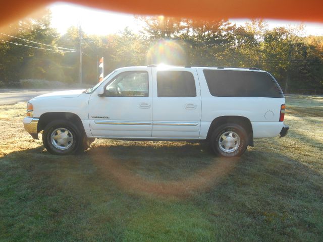 GMC Yukon XL 2003 photo 4