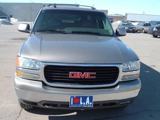 GMC Yukon XL 2003 photo 3