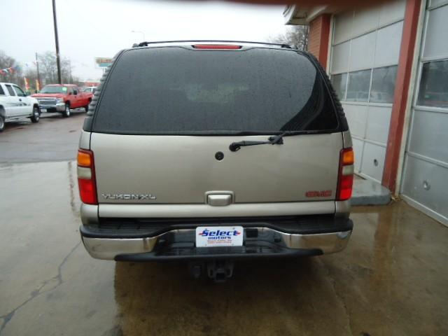 GMC Yukon XL 2003 photo 5