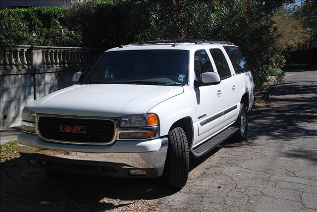 GMC Yukon XL 2003 photo 1