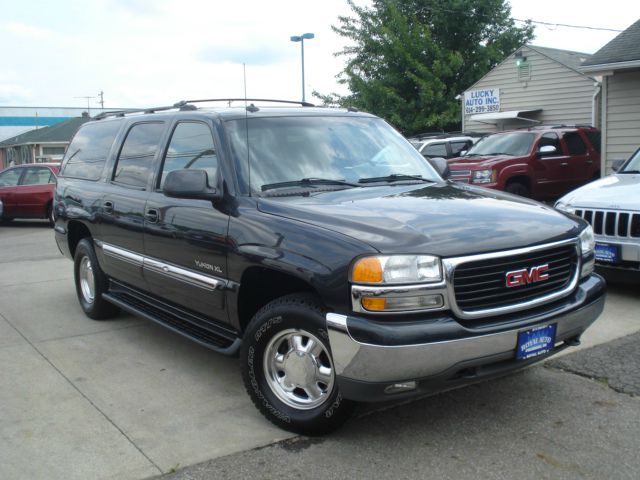 GMC Yukon XL 2003 photo 1