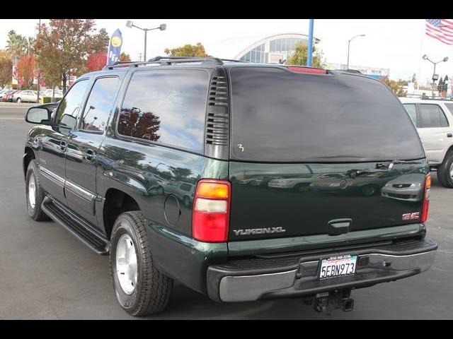 GMC Yukon XL 2003 photo 2