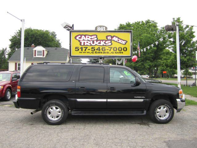 GMC Yukon XL 2003 photo 2