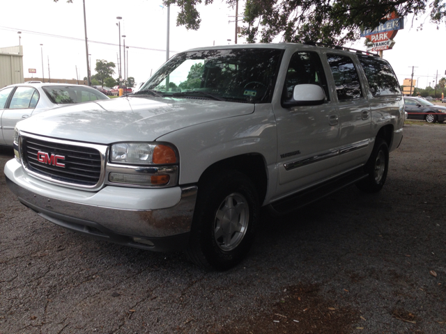 GMC Yukon XL 2003 photo 1