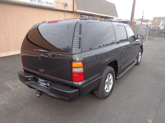 GMC Yukon XL 2003 photo 2