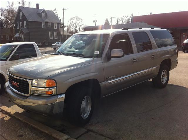 GMC Yukon XL 2003 photo 1