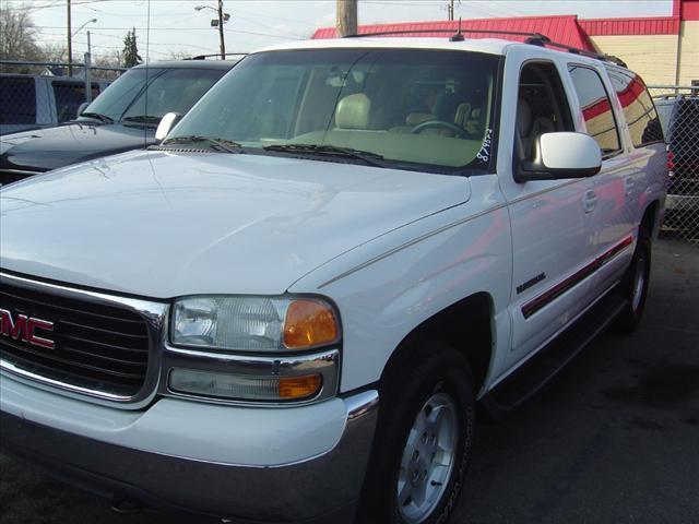 GMC Yukon XL 2003 photo 3