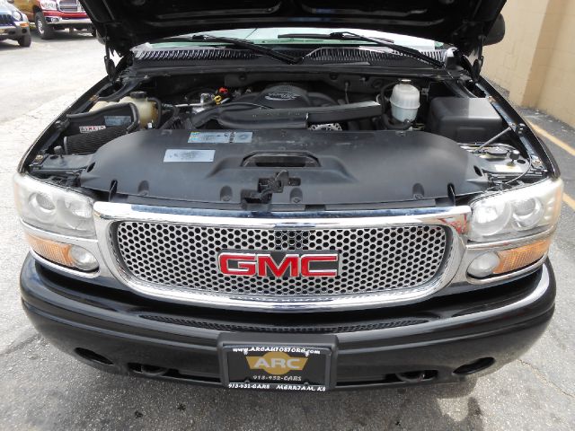 GMC Yukon XL 2003 photo 5