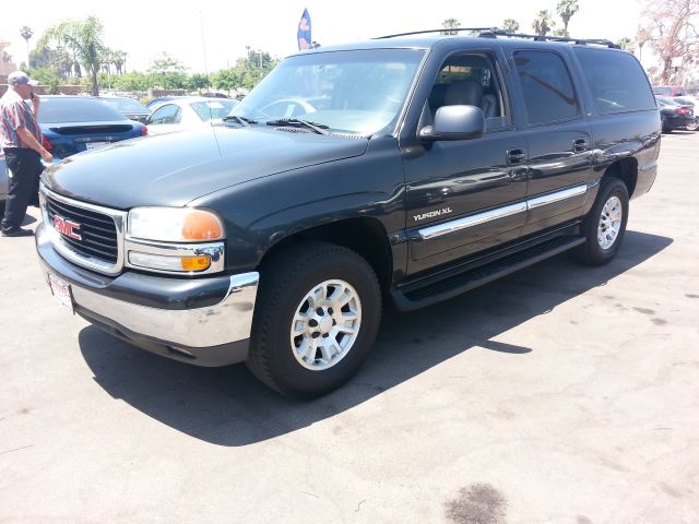 GMC Yukon XL 2003 photo 1