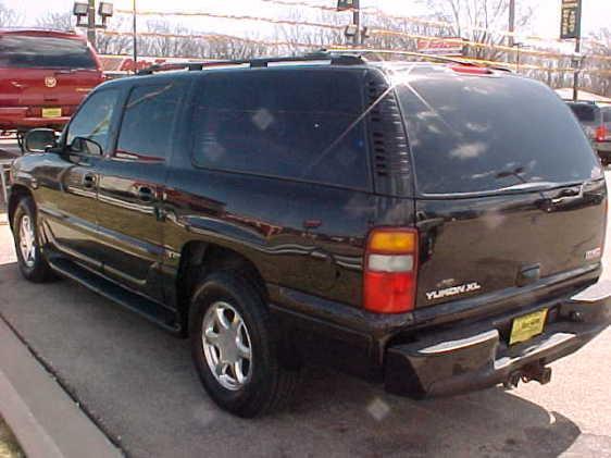 GMC Yukon XL 2003 photo 1