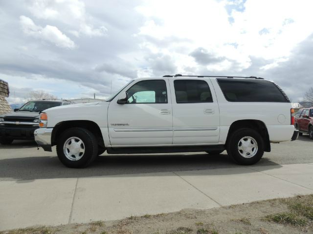 GMC Yukon XL 2003 photo 3